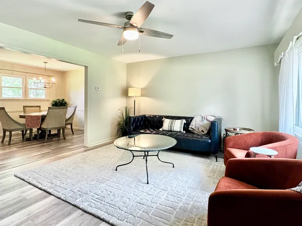 929 E North E, Gas City, IN 46933