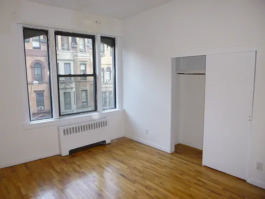 Rented by JK Dansar Corp | media 12