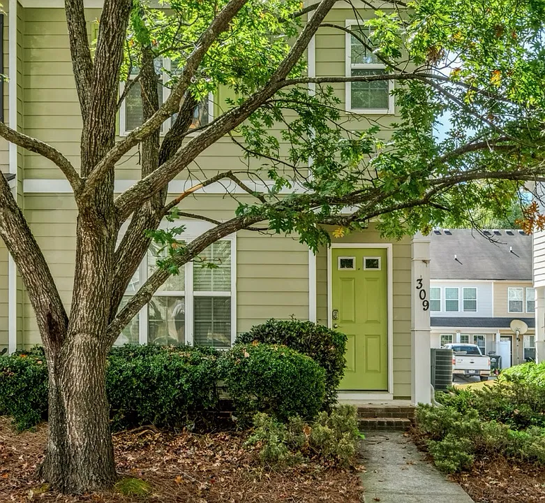 309 Samuel Clemens Way