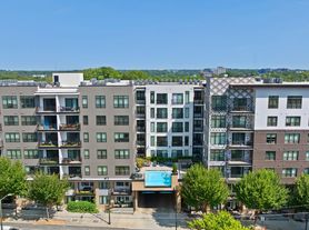 Axis Midtown