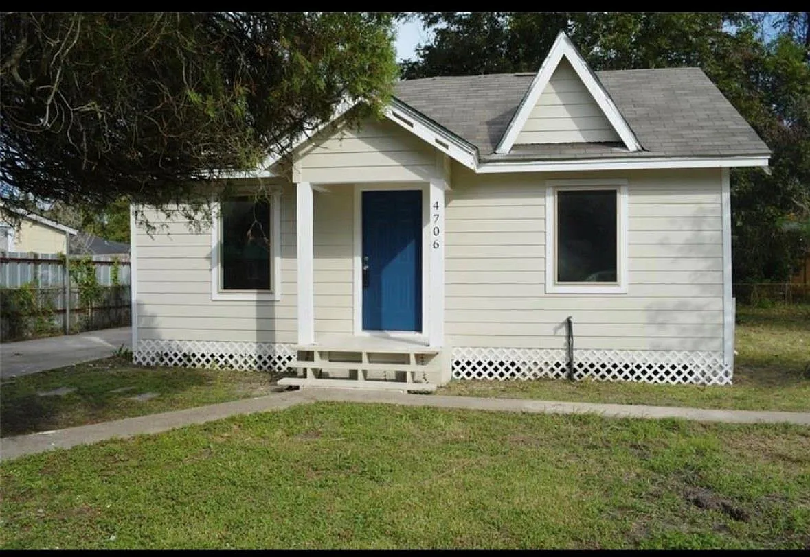 3 bed, 2.0 bath, 1288 sqft, $1,450 — Photo 2