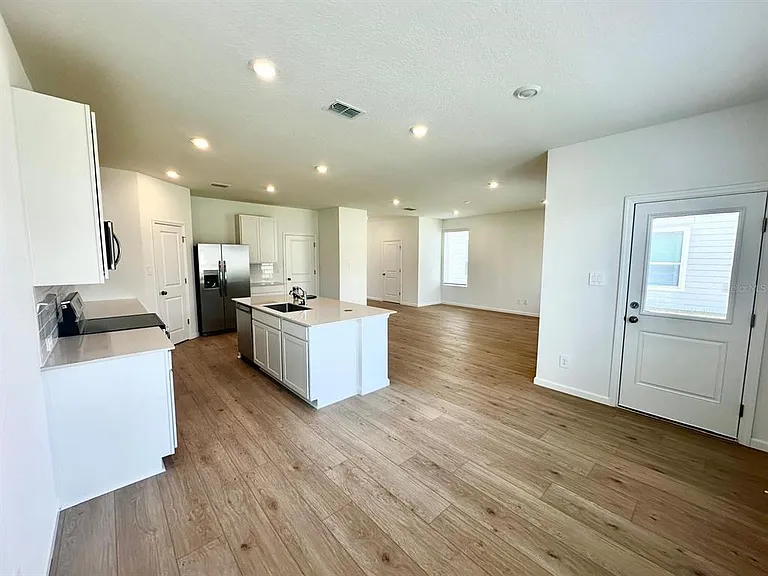 3129 Brookhollow Way — Photo 7