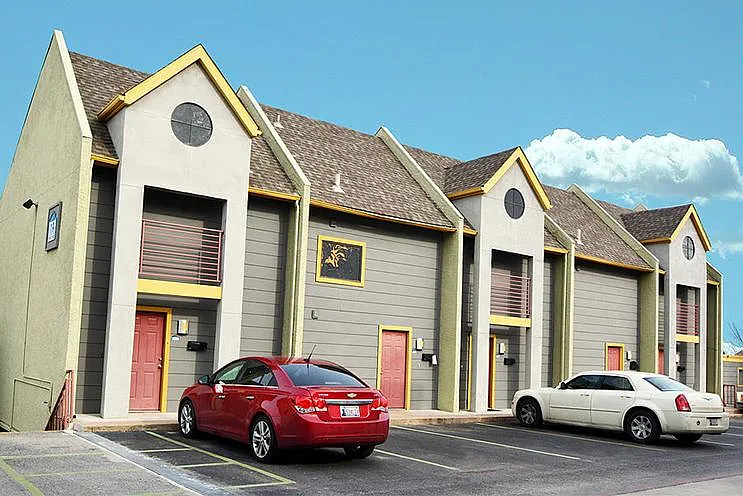 6000 S Memorial Dr — Photo 5