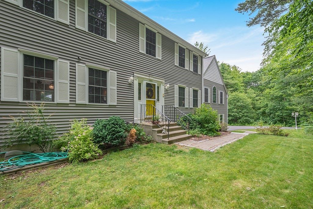 132 Fowler Rd, Northbridge, MA 01534 Zillow