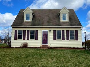 1907 Clinton Ave, Chambersburg, PA