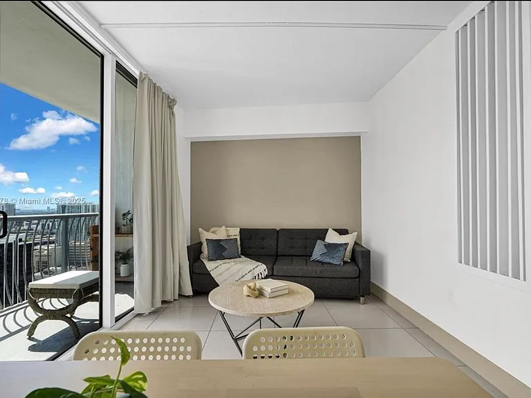 1750 N Bayshore Dr #3708 — Photo 5