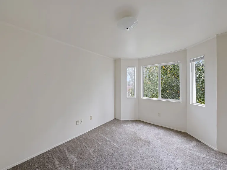 730 SE 8th Ave #C202 — Photo 10