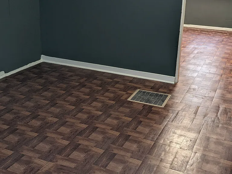 8 - Master Bedroom v1