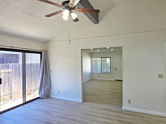 5th image of 9626 Bradhugh Ct