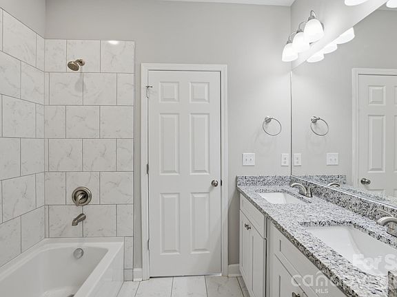 4th image of 368 Lippard Farm Rd