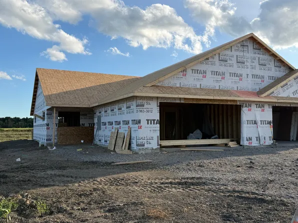 414 5th St S, Maple Lake, MN 55358