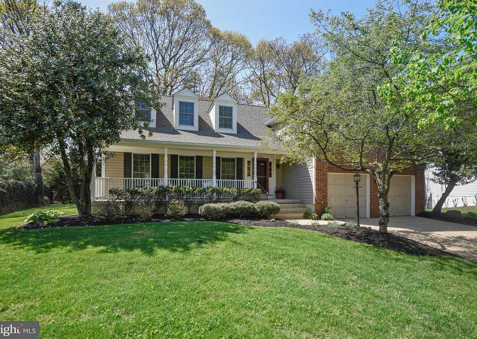 1st image of 8390 Windtree Ct