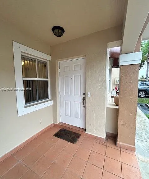 13884 SW 64th St — Photo 2