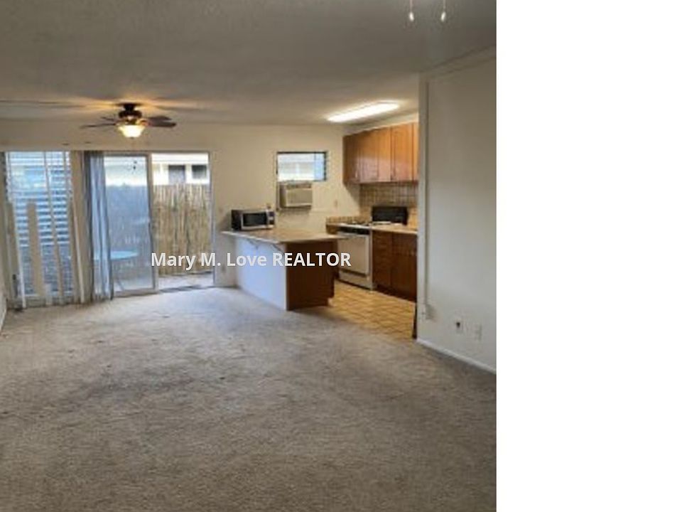 1st image of 75-6008 Alii Dr APT 121