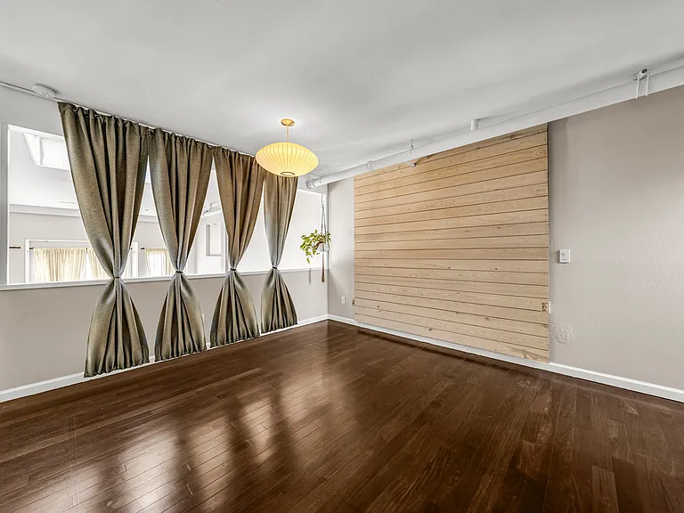 950 Harrison St #212 — Photo 22