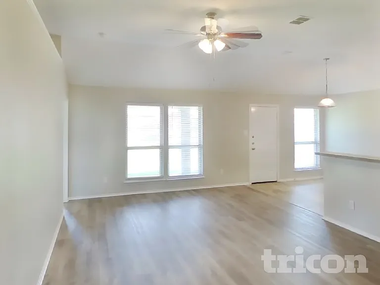 4200 Agate Dr — Photo 3