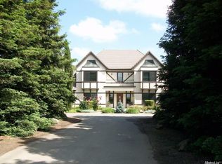 1087 W Sargent Rd, Lodi, CA 95242