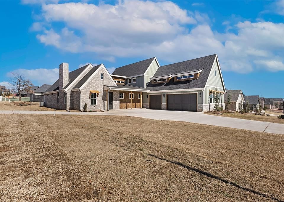 1st image of 8101 Amber Ridge Dr