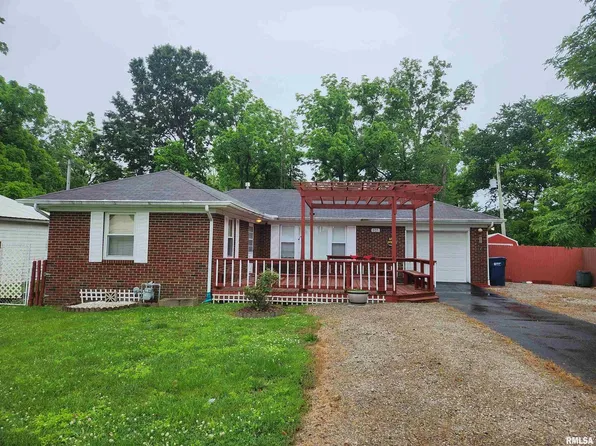 605 Pace Ave, Mount Vernon, IL 62864