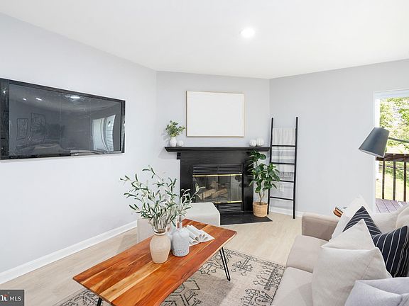 4th image of 210 Spring Maiden Ct Unit 202