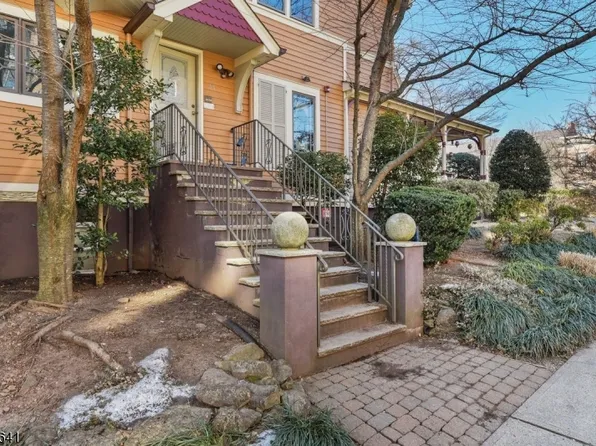 55 S Fullerton Ave #A, Montclair, NJ 07042