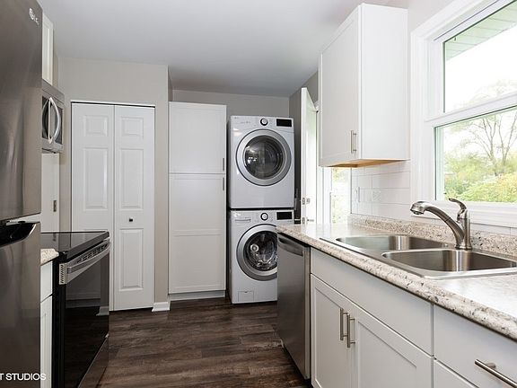 5th image of 803 Wicker St