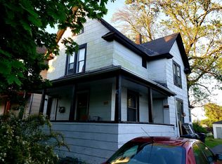 661 S Martin Luther King Jr Ave, Waukegan, IL 60085