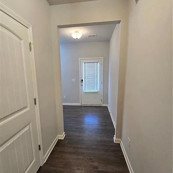 121 Valimar Dr — Photo 8