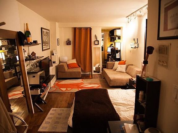 2nd image of 132 E 17th St