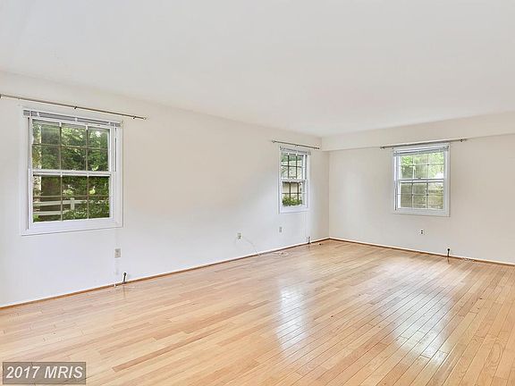 5th image of 7307 Wickford Dr