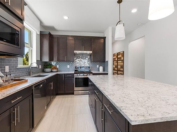 4th image of 10410 Abaco Falls Dr