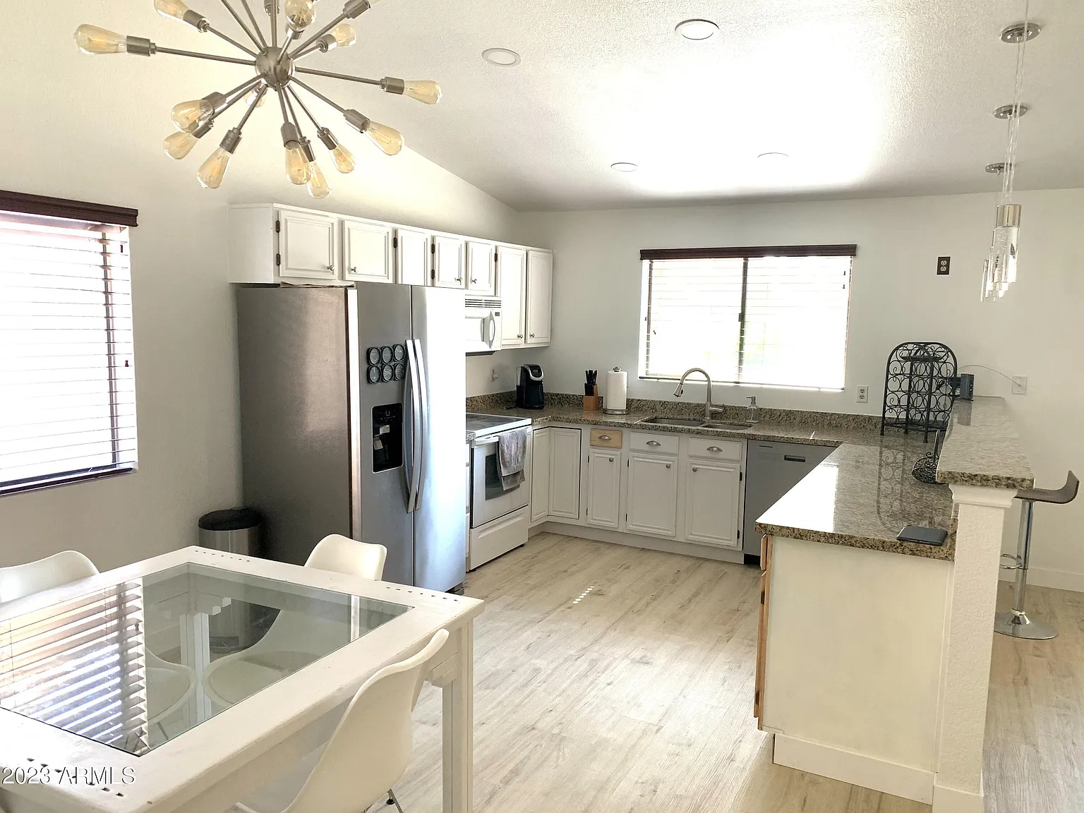 3 bed, 1431 sqft, $2,300 — Photo 2
