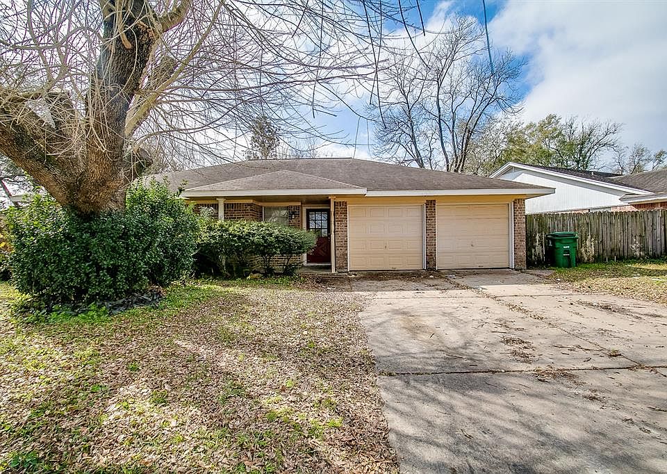 1st image of 214 Whitehall Dr