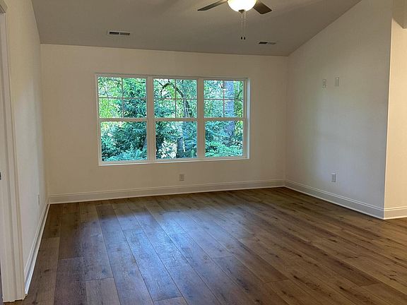 5th image of 670 Snowflower Cir #23