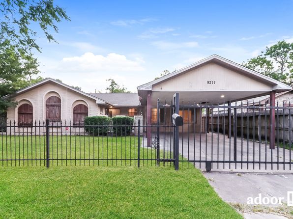 9211 Colendale Dr