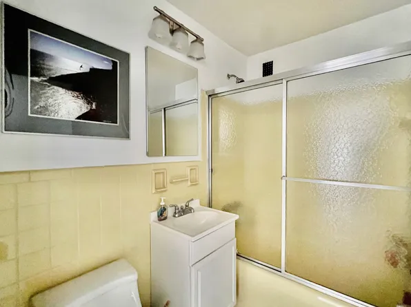 1170 Ocean Parkway image 5 of 12