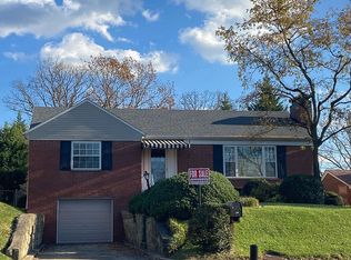 511 Ridgewood Rd, Huntington, WV 25701