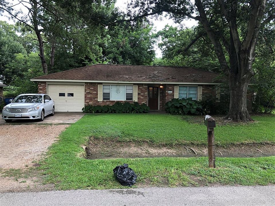 1st image of 5606 Dahlia Ln