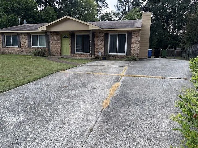 2706 Vultee Dr