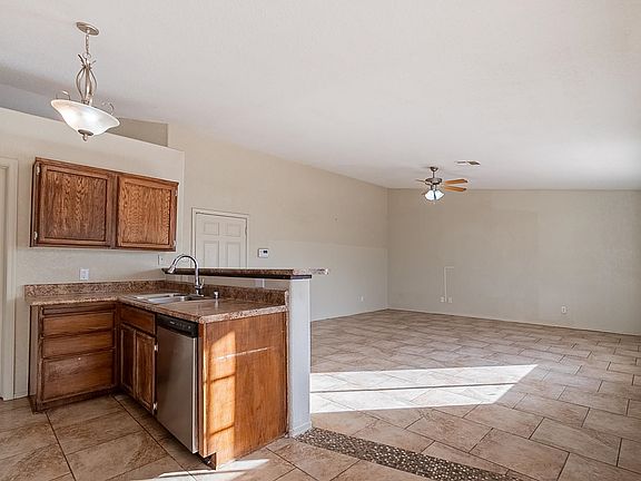 5th image of 6231 E 40th Pl