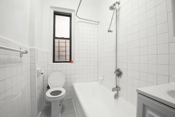 Rented by Real Living | media 22