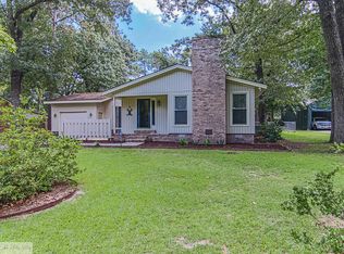 305 Dobbs Dr, La Grange, NC 28551