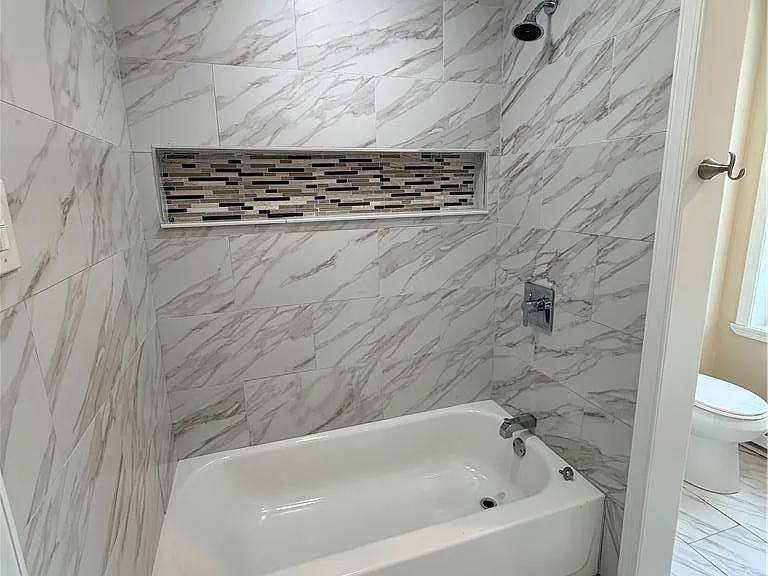 718 Ferry St — Photo 21