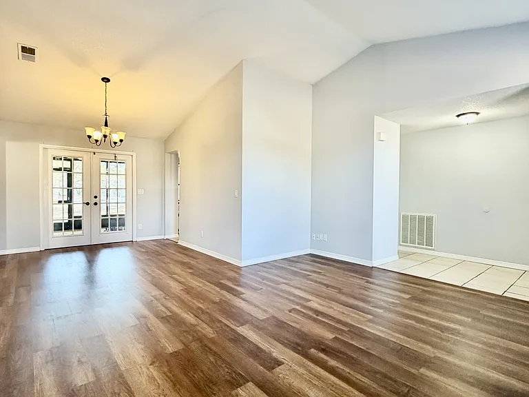 4398 Plumosa St — Photo 13