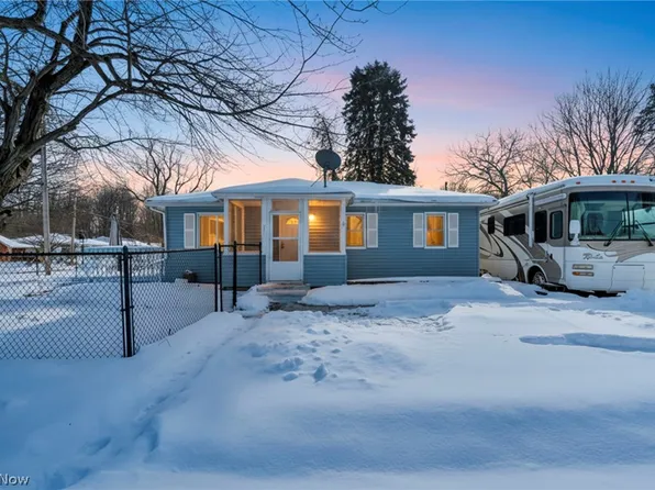 2380 Delaware Ave, Akron, OH 44312