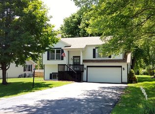 1349 Reva Ln, Sandwich, IL 60548