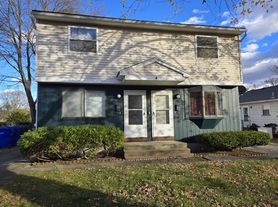 53 Price St, Springfield, MA