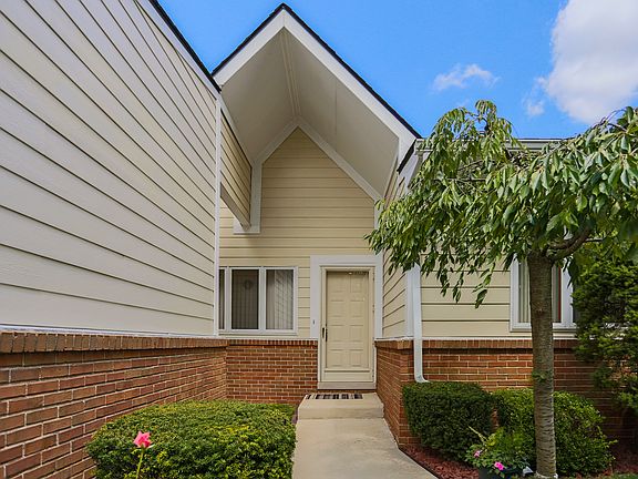 3rd image of 35110 Hillside Dr #1