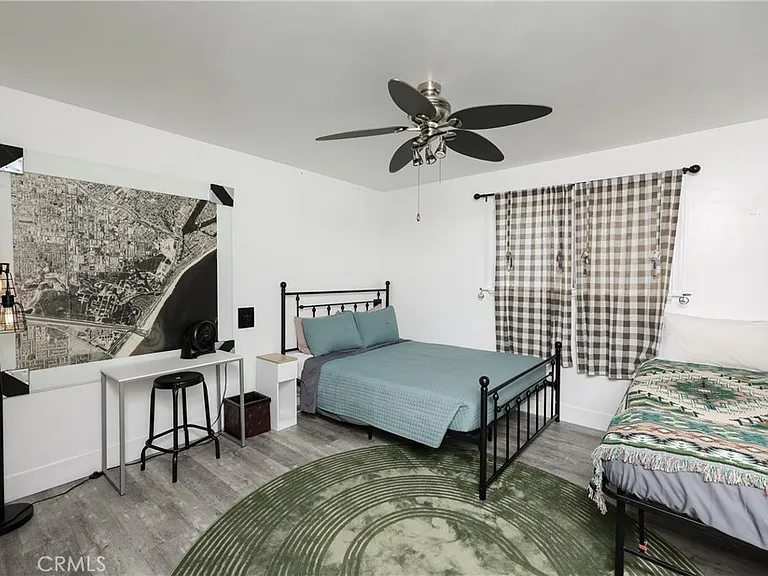 2214 W Oceanfront #A — Photo 11