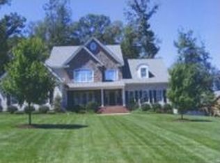 3230 Queens Grant Dr, Midlothian, VA 23113